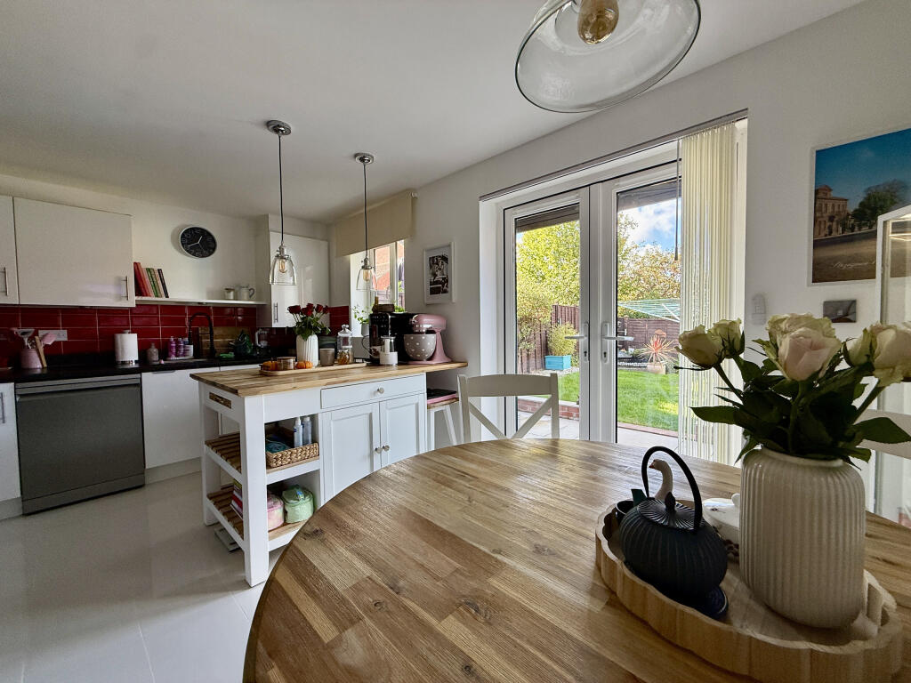 Sorrel Drive, Bridgwater, Somerset photo 3