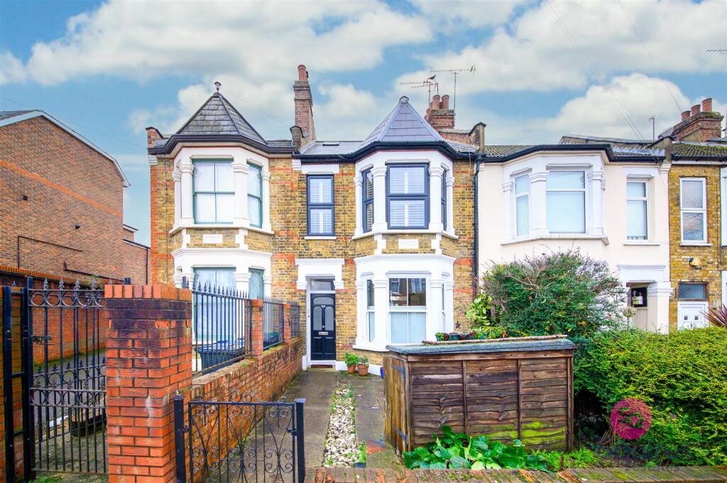 Main image of property: Long Lane, Finchley, London