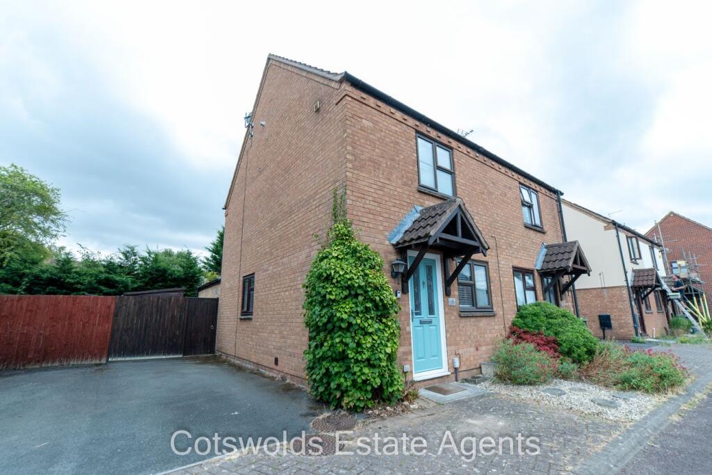 Main image of property: Meadow Lea, Bishops Cleeve, Cheltenham, GL52