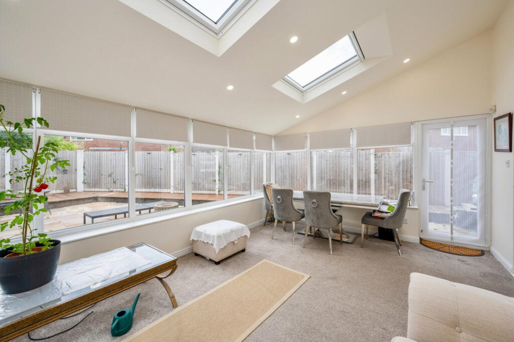 House in Chorley, Clayton-le-Woods - View 4