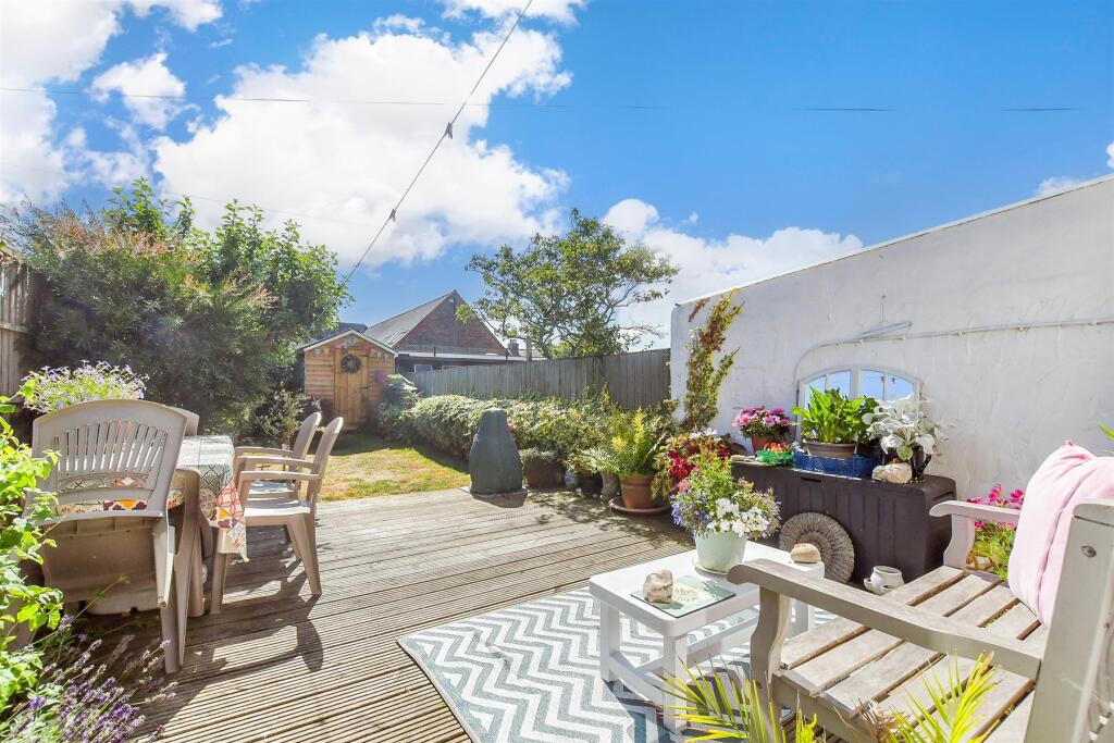 Main image of property: Queen Street, Littlehampton, West Sussex