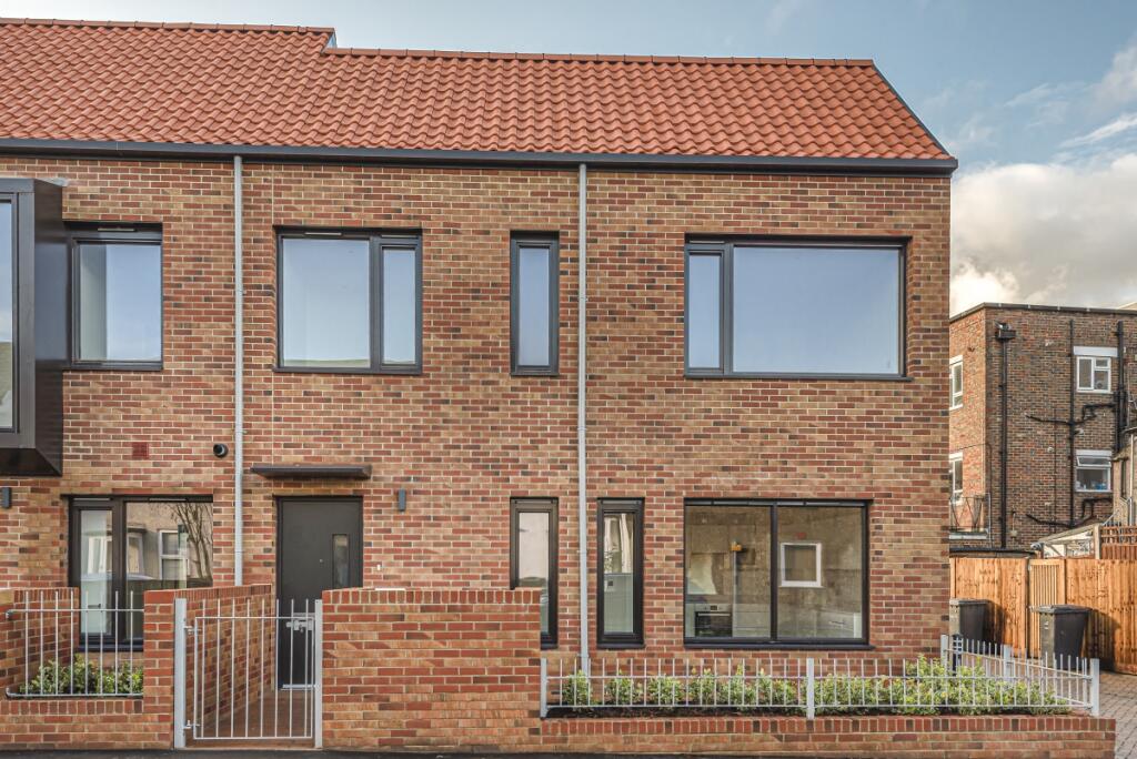 Main image of property: Eden Road, Beckenham, BR3