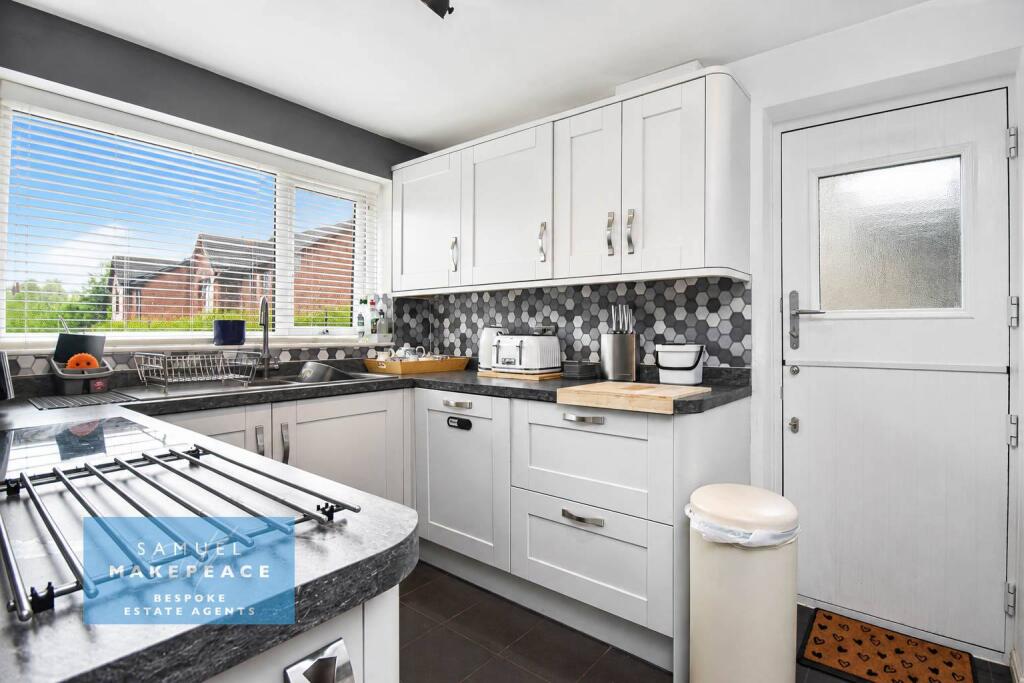 House in Newcastle-under-Lyme, Kidsgrove - View 3