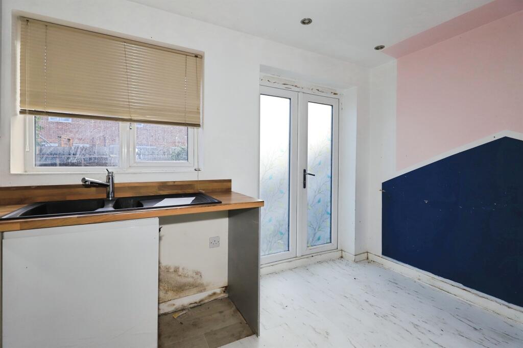 House in Wolverhampton - View 4