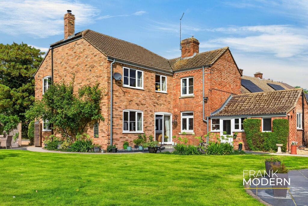 House in Huntingdonshire, Holme - View 4
