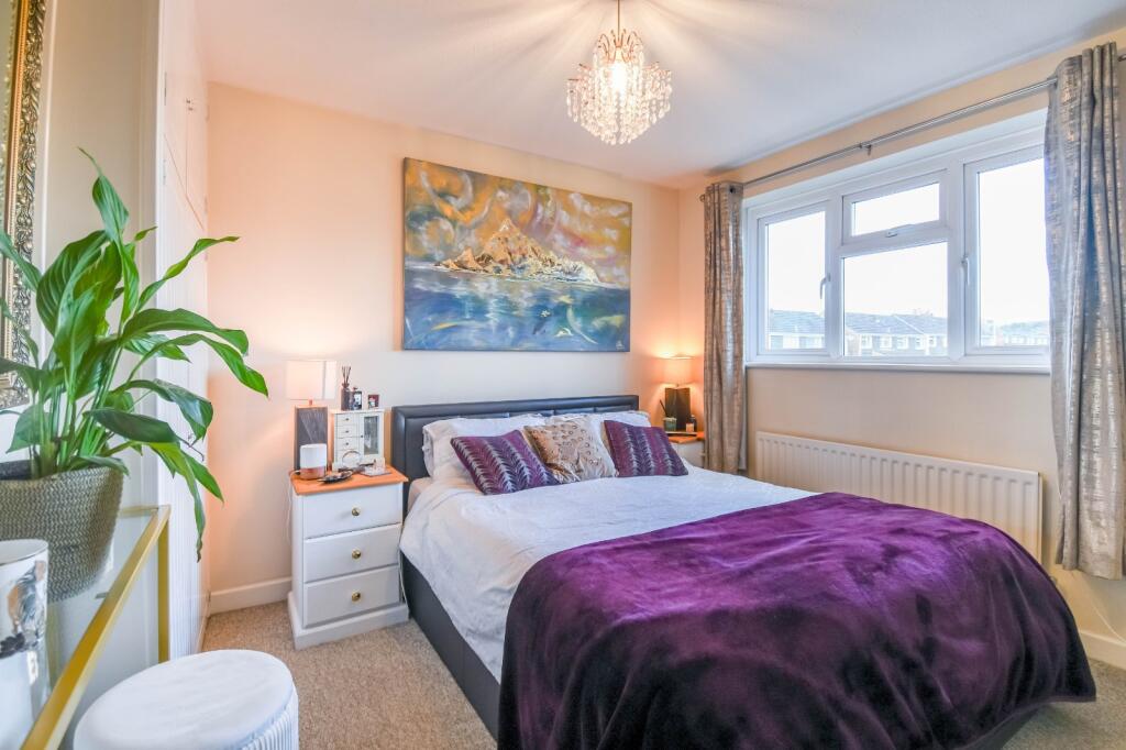 Lamb Close, Thatcham, Berkshire, RG18 - More