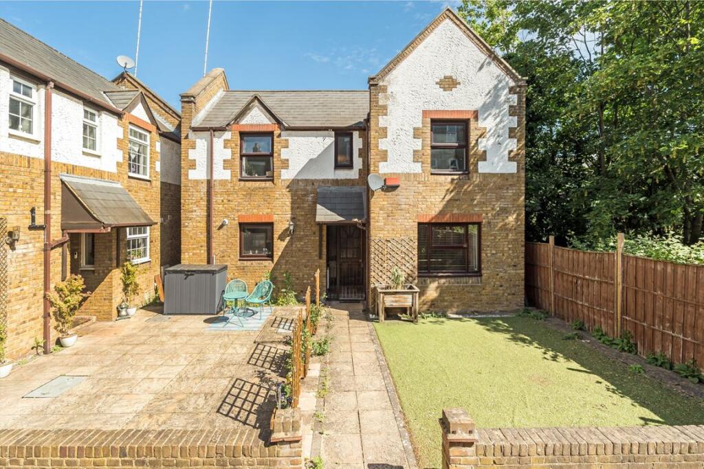 Main image of property: Blackheath Road, Greenwich