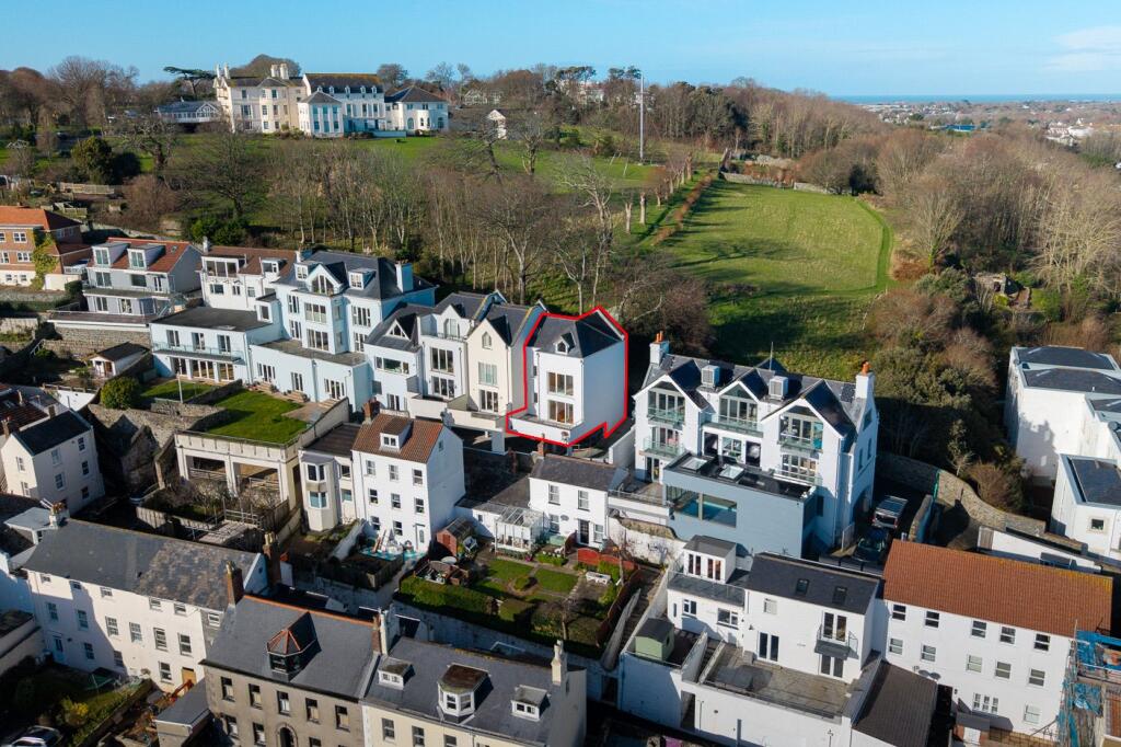 Main image of property: Mont Bleu, Les Cotils, St Peter Port, GY1