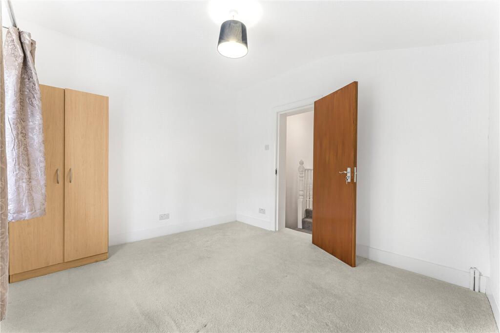 4 bedroom terraced house for rent