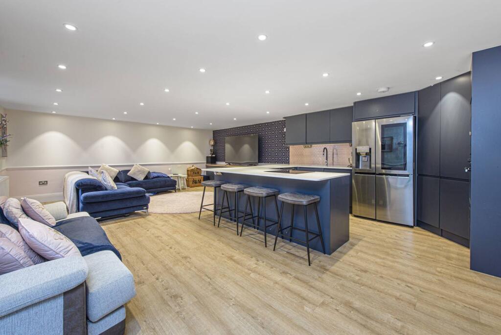 Main image of property: Plantagenet Road, High Barnet, Barnet, EN5