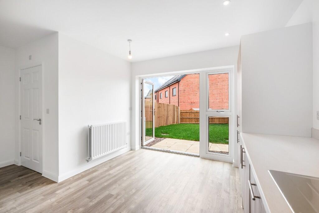 House in Milton Keynes, Whitehouse - View 4