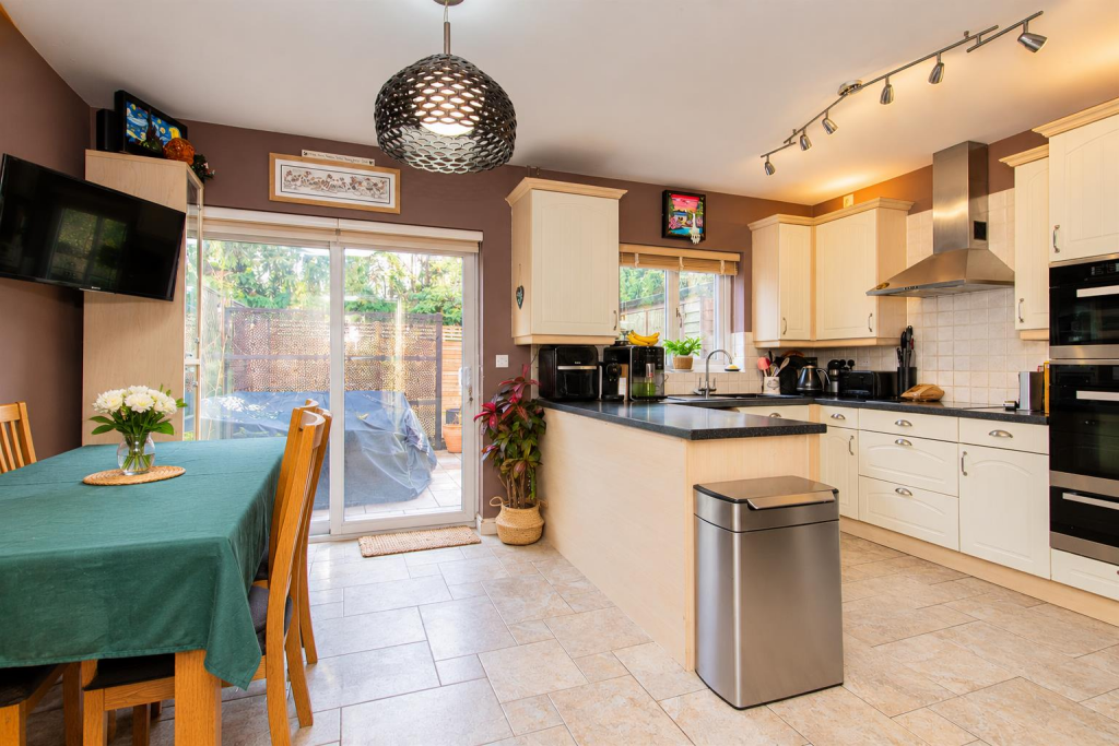 House in Northampton - View 3