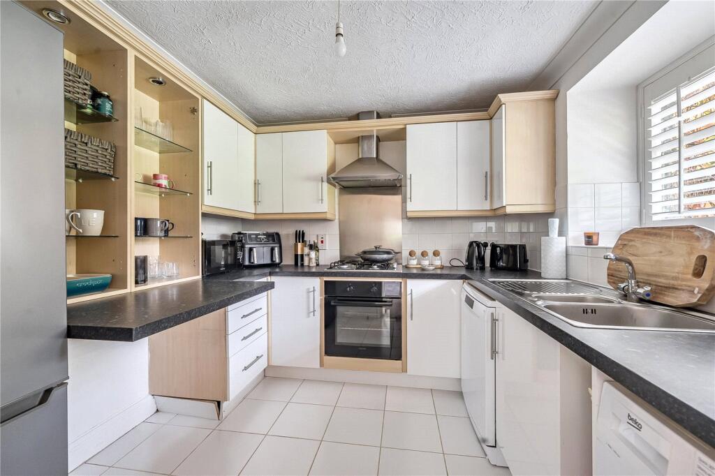 Apartment in Berkshire, Arborfield and Newland - More