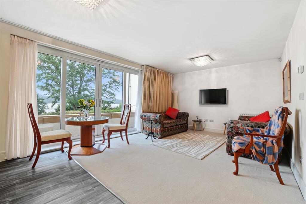 Apartment in Glasgow - View 2