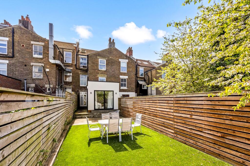 Main image of property: Preston Drove, Brighton, BN1