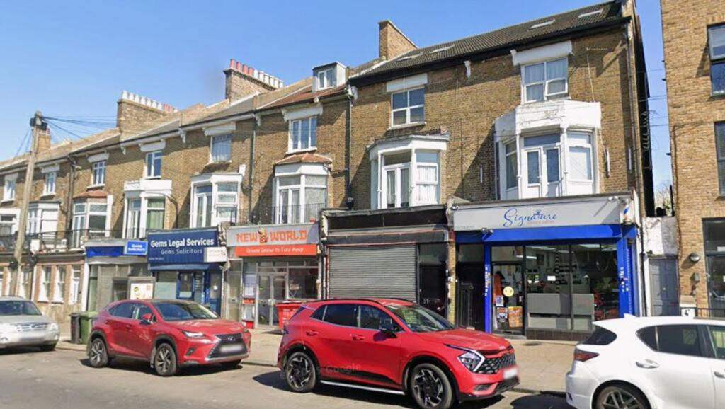 Main image of property: Perry Hill, London, SE6