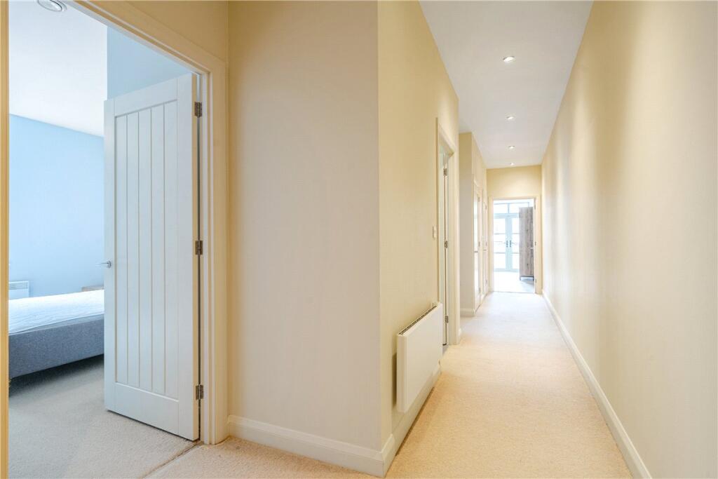 Apartment in Bath - More