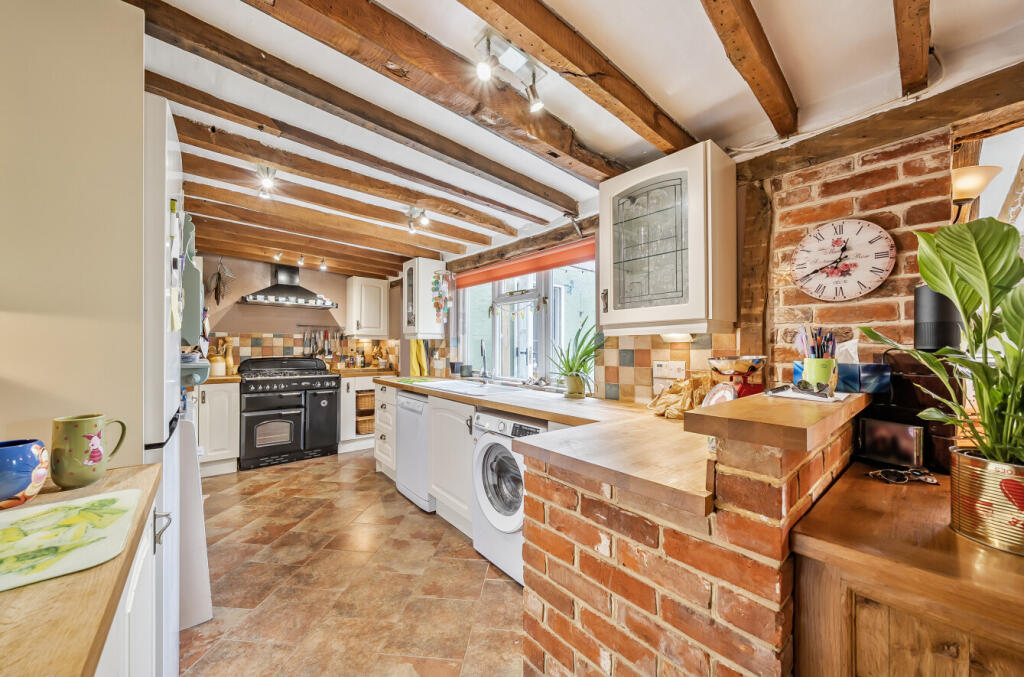 House in Uttlesford, Church End, Great Dunmow - More