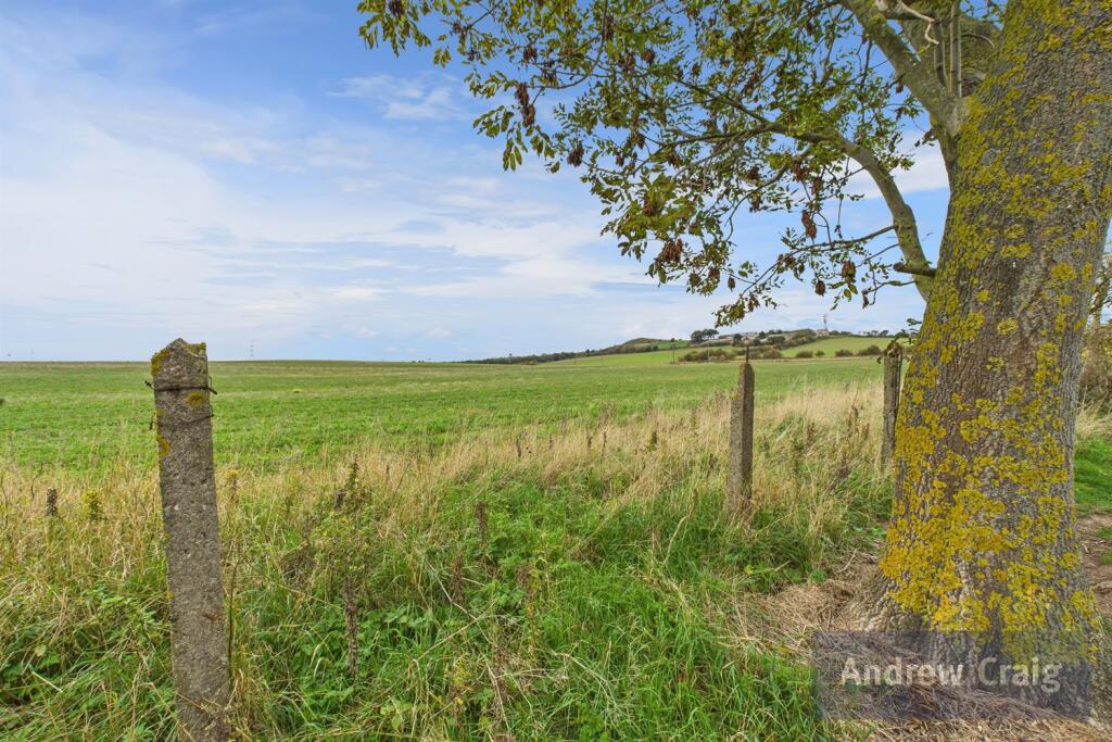 Totnes Close, Thorney Close photo 2