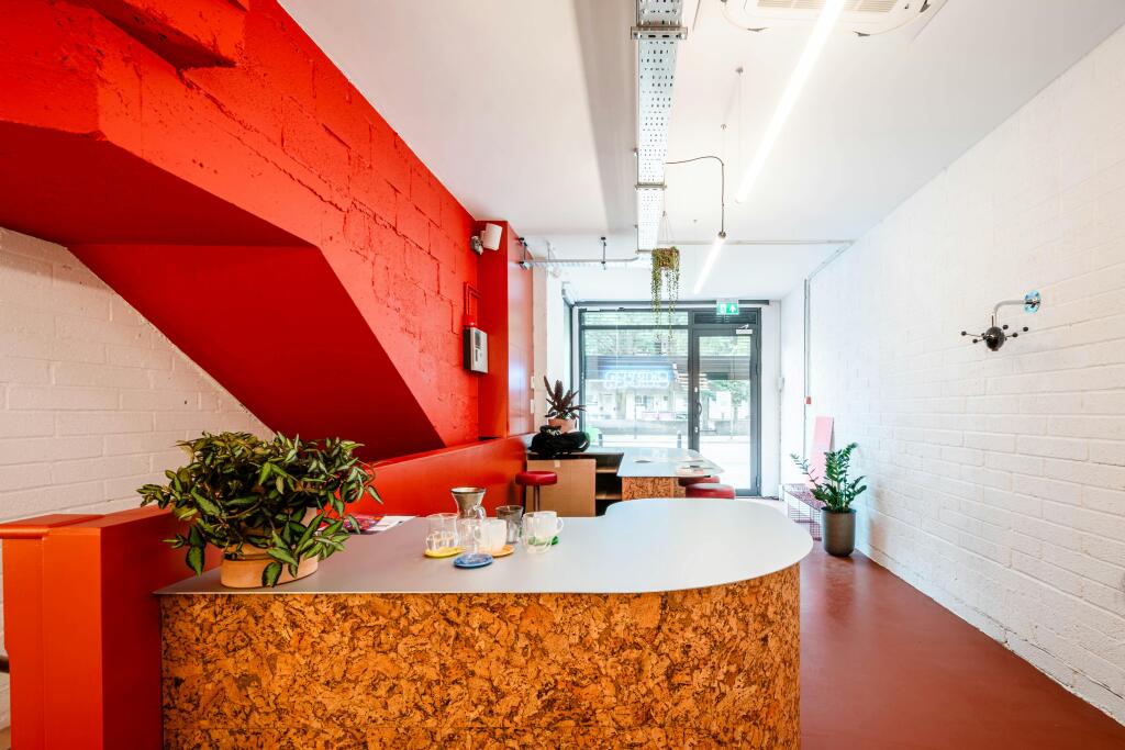 Hackney Rd 93 NEW  Low Res 3.jpg