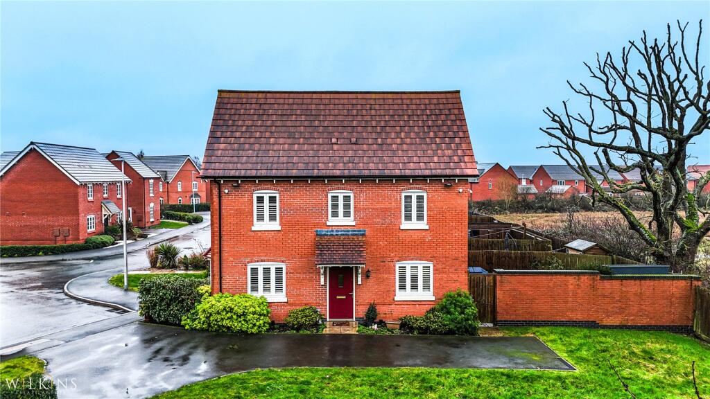 Main image of property: Russett Avenue, Nuneaton, Warwickshire, CV11