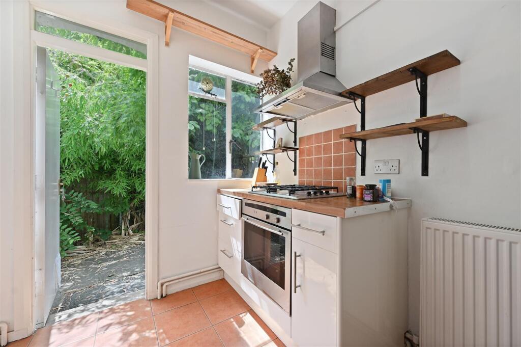 Apartment in London, Shepherd's Bush - View 4