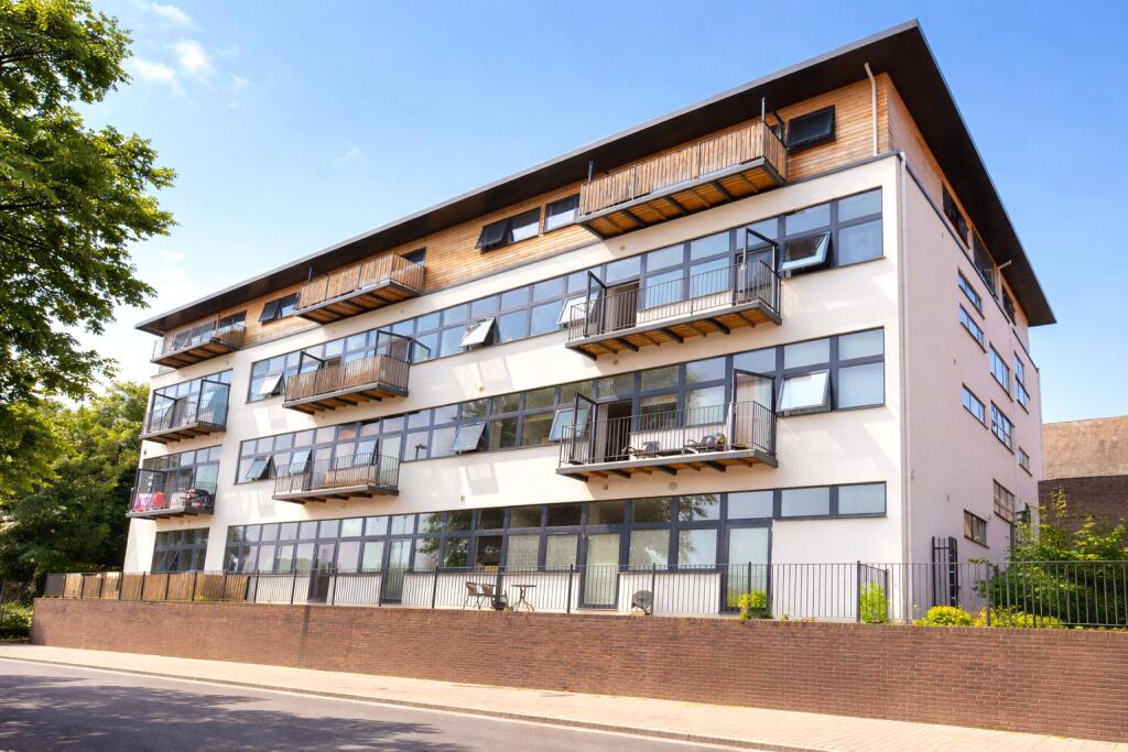 Main image of property: Queen Street, Wellingborough, Northamptonshire, NN8