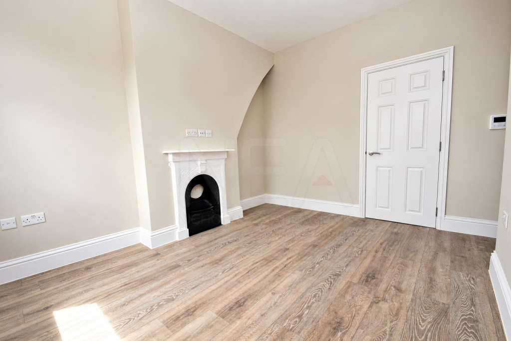 Apartment in Reading - View 5