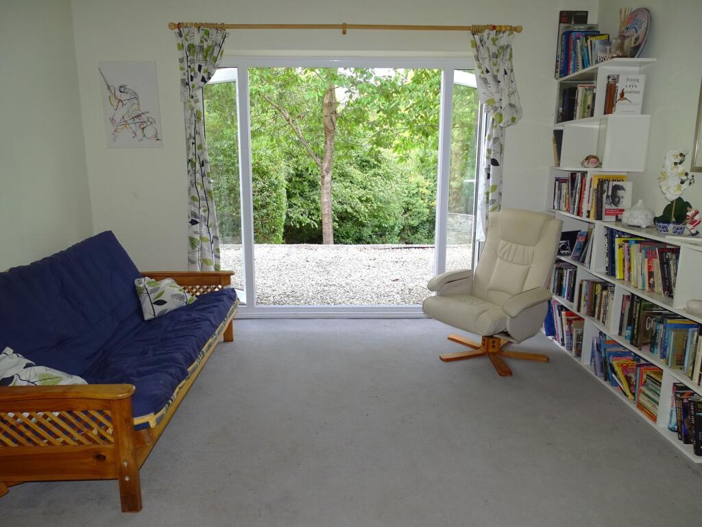 House in Forty Green, Holtspur, Beaconsfield - More