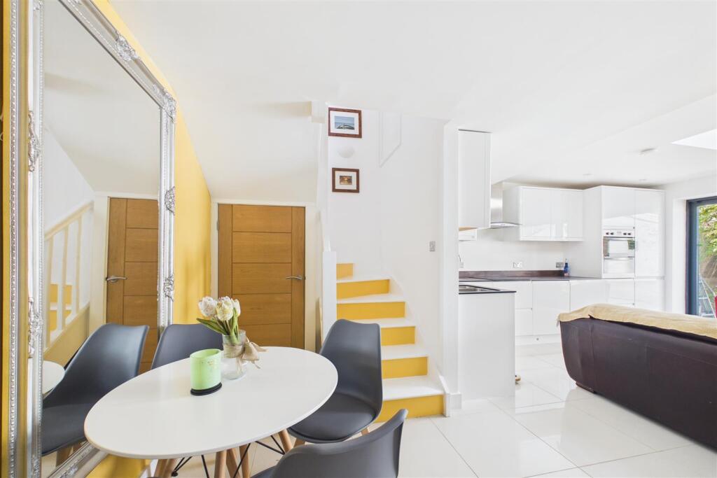 Main image of property: Murray Street, Bedminster