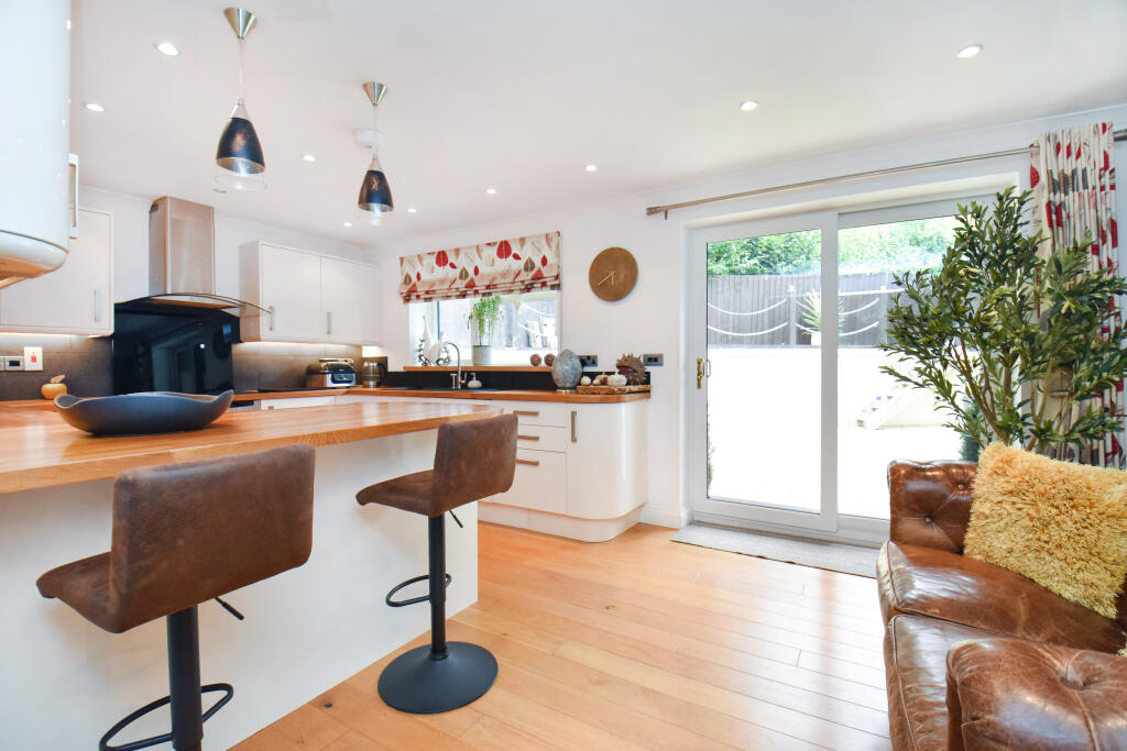 House in Exeter - View 4