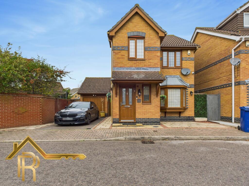 Main image of property: Poplar Close, RM15