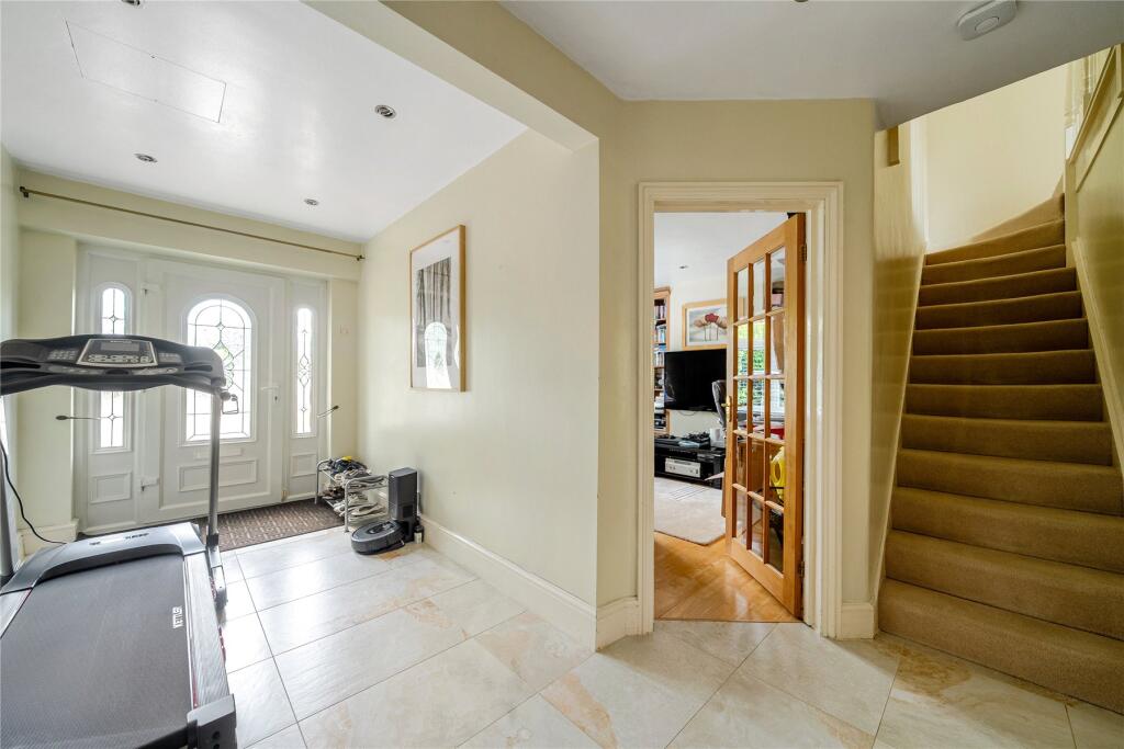 House in London - View 5
