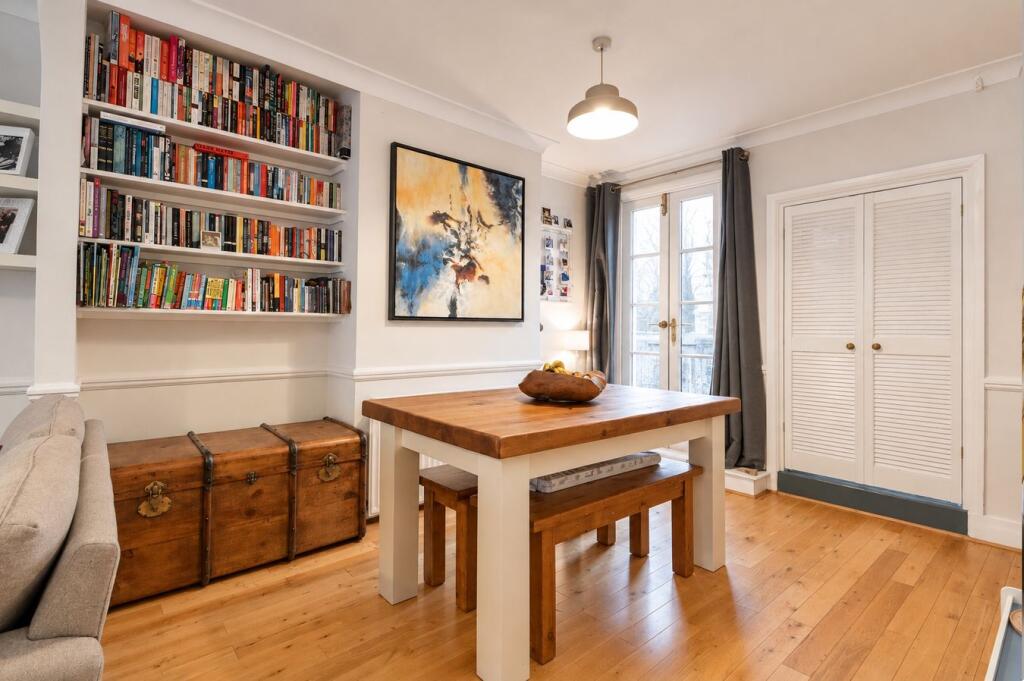 House in Walton-on-Thames, Surrey - View 5