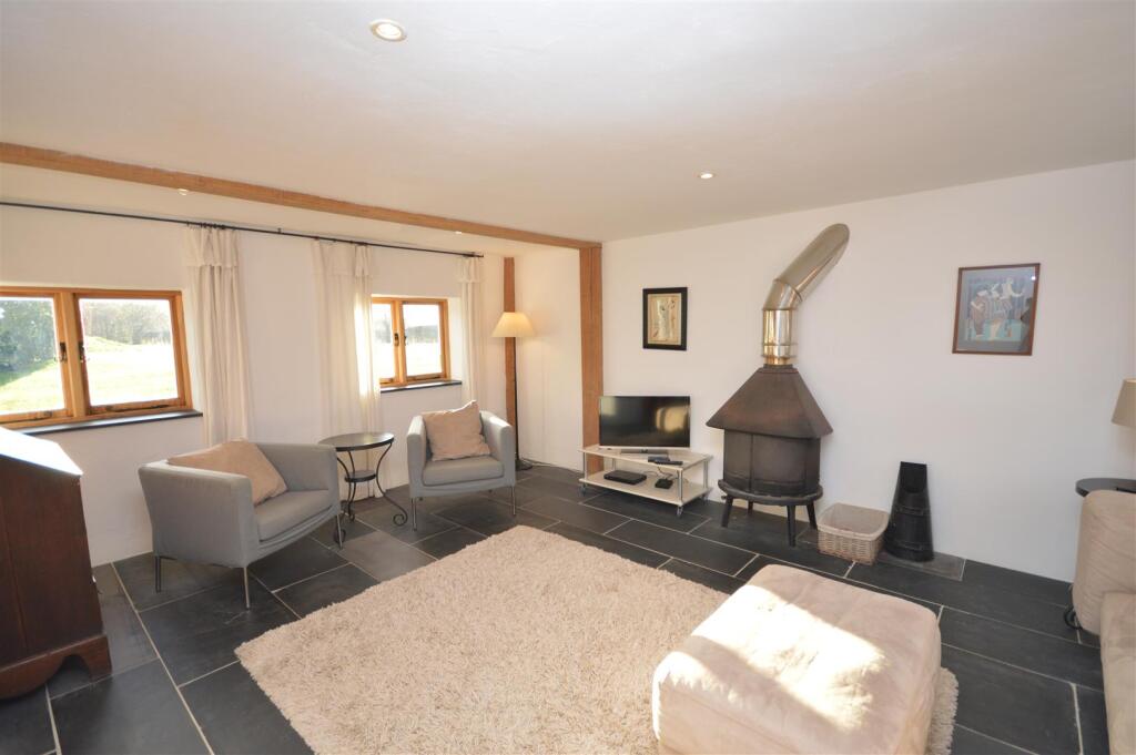 House in East Suffolk, Bramfield - View 3