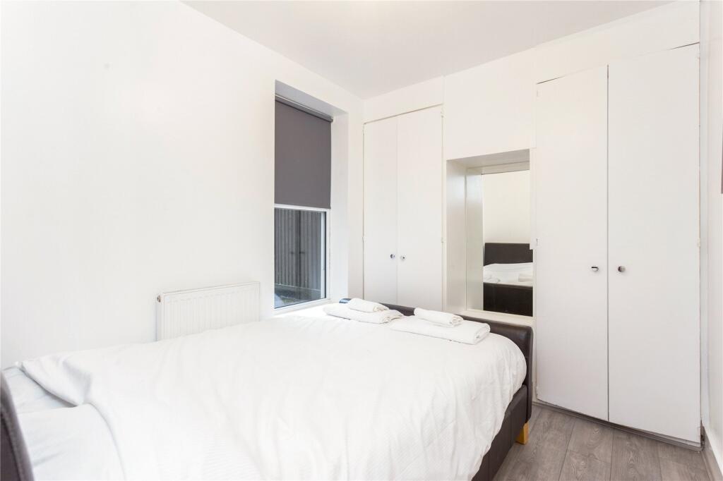 Apartment in London - View 5
