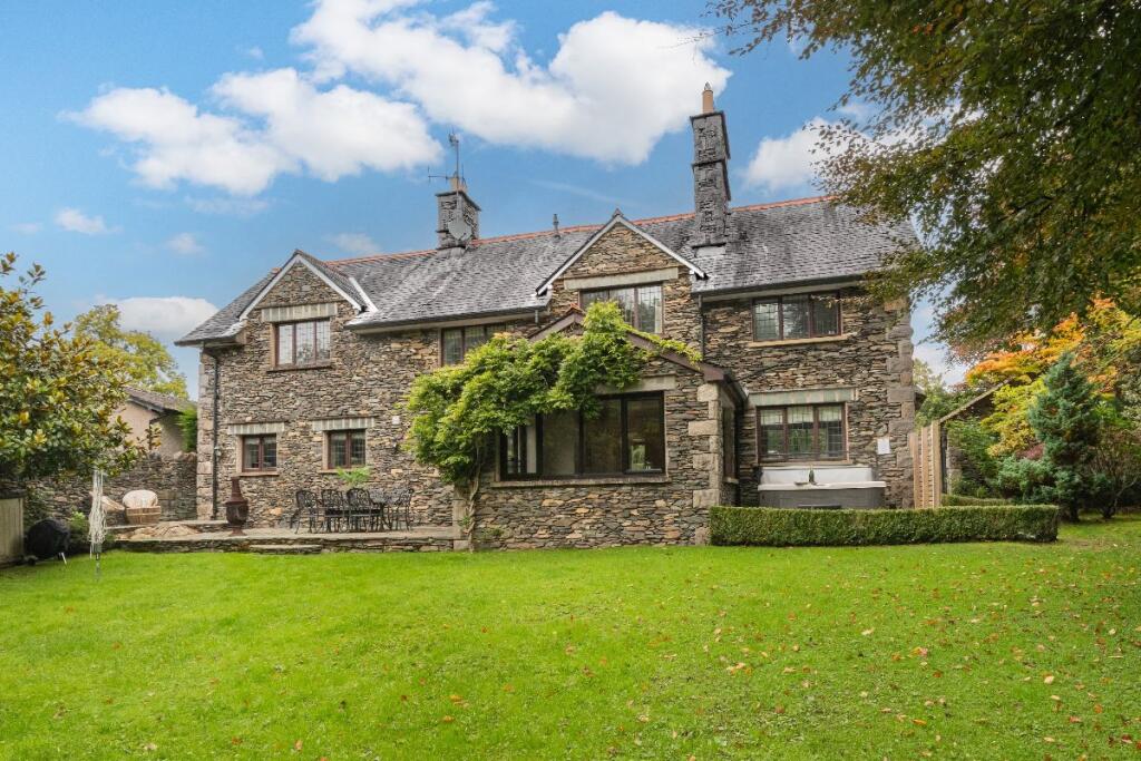 Main image of property: Greystones, Cornbirthwaite Road, Windermere, LA23 1DJ
