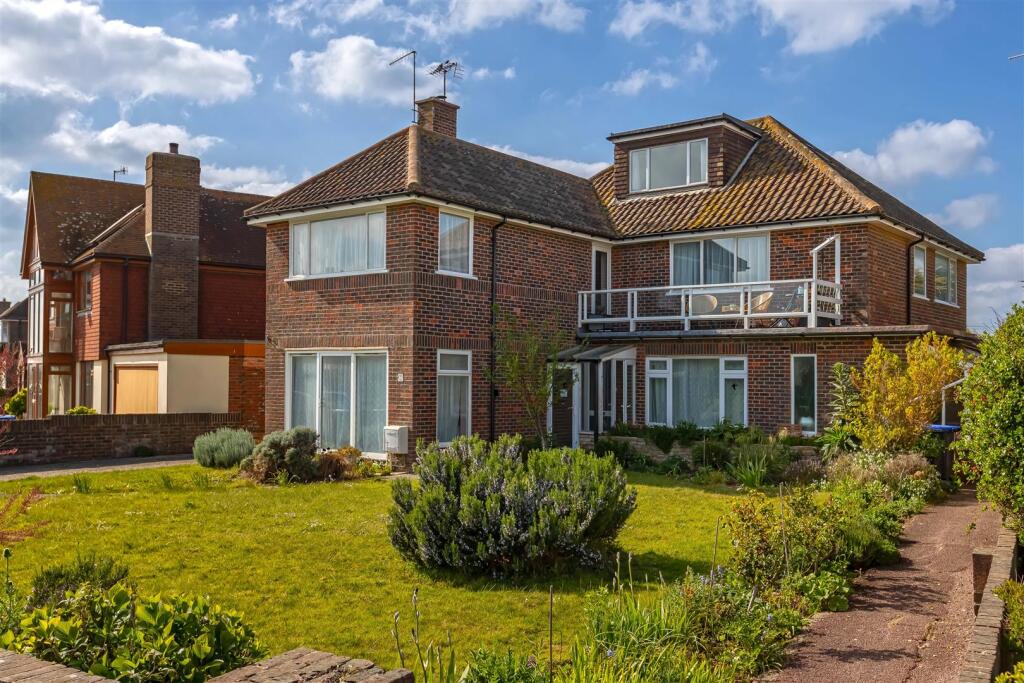 Main image of property: Marine Crescent, Goring-By-Sea