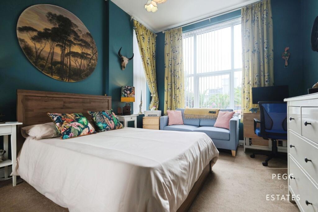 Apartment in Torquay, Upton - View 2