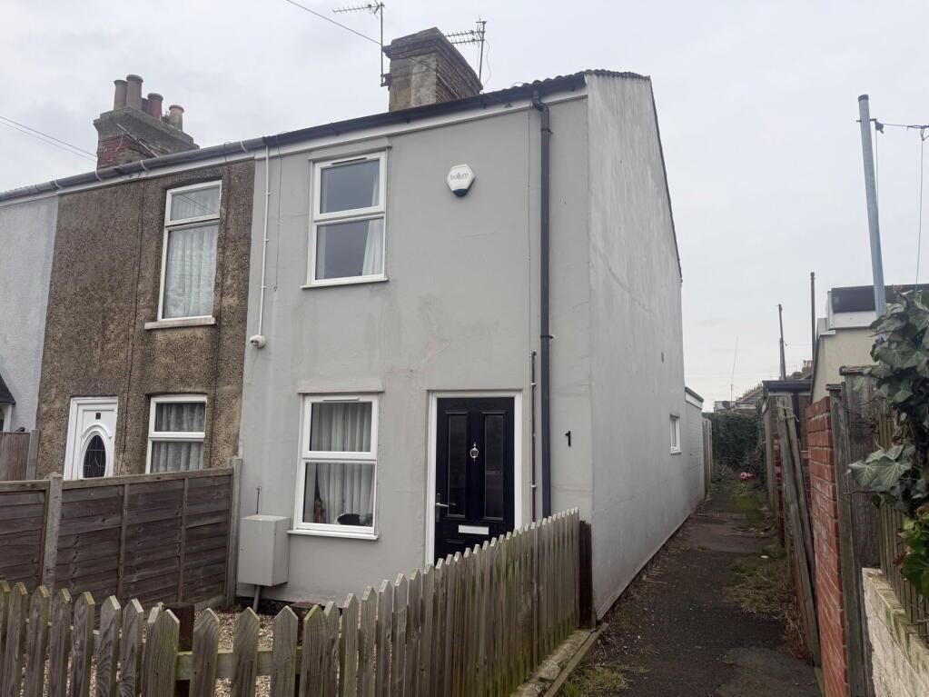 Main image of property: 1 Wells Cottages, Raglan Street, Lowestoft, Suffolk NR32 2LF