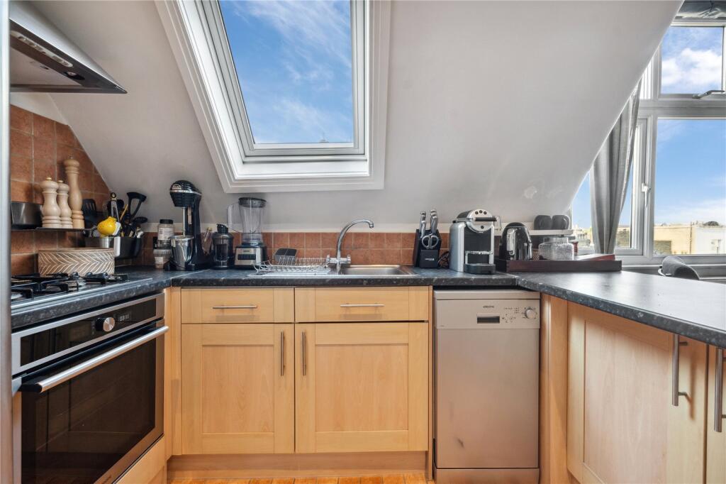Apartment in London, Kensington - View 4