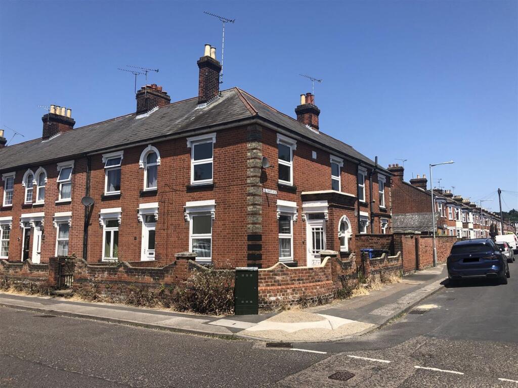 Main image of property: Bramford Lane, Ipswich, IP1