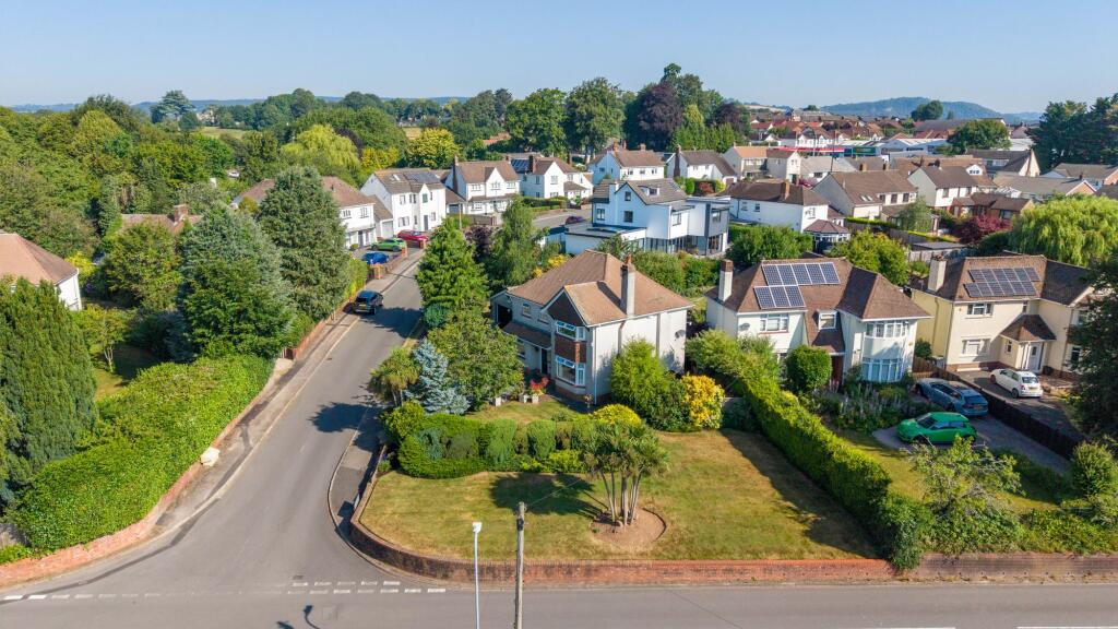 Beech Grove, Chepstow, NP16 - View 4