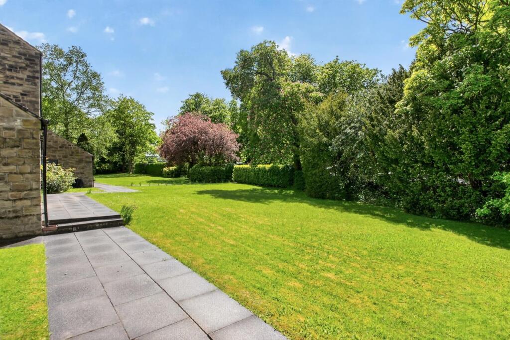 Apartment in Harrogate - View 4