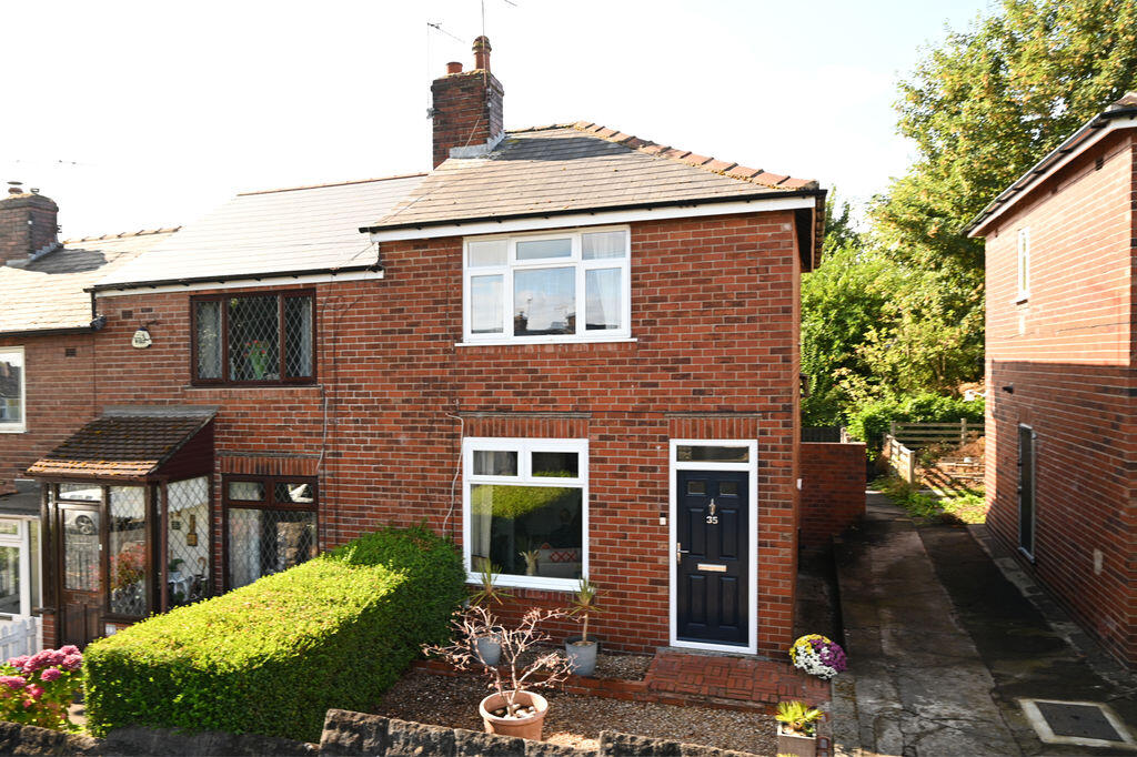 House in Sheffield, Steel Bank, Crookes - More
