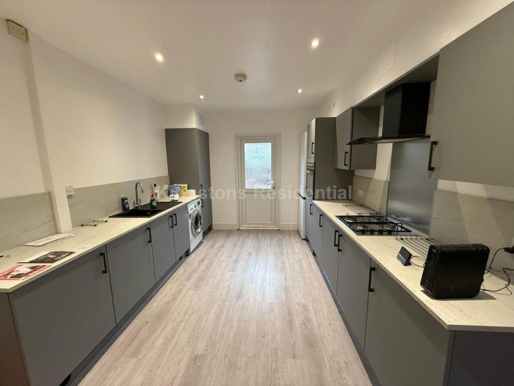 House in Cardiff - View 2