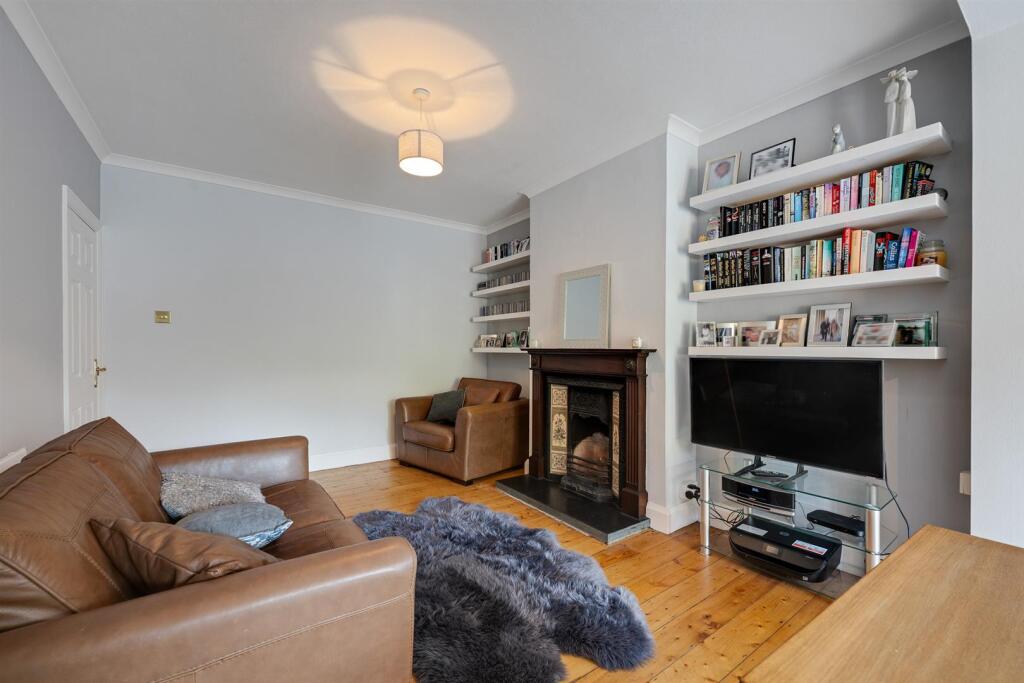 House in Bromley - View 5
