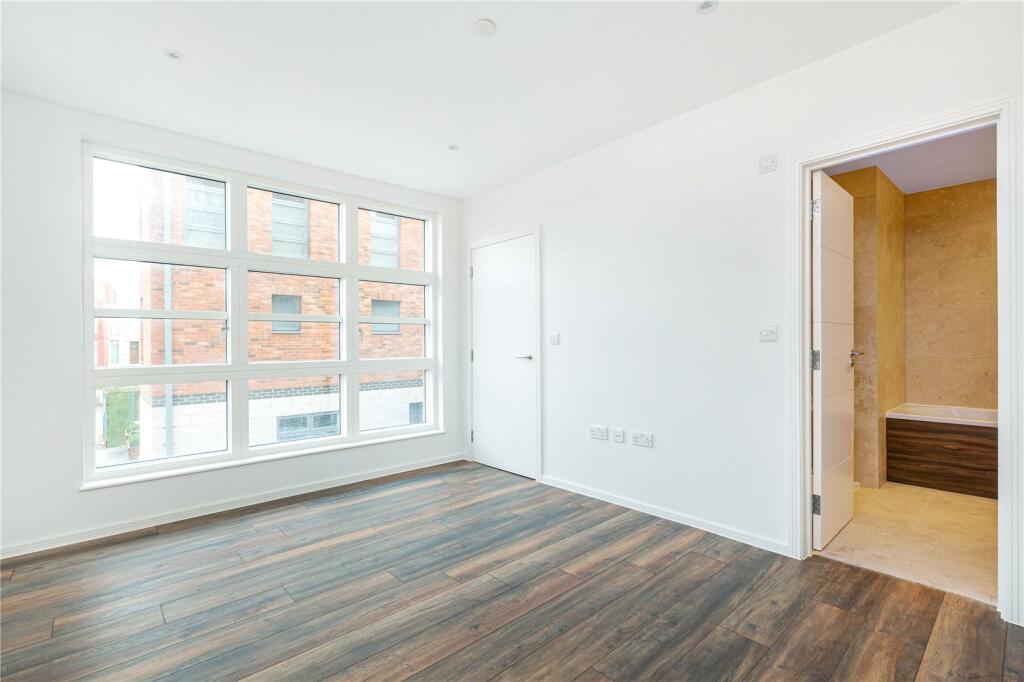 House in London - View 4