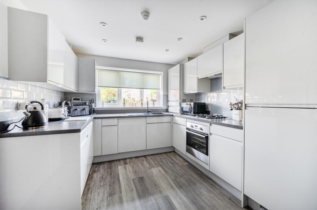 Garrett Drive, Shinfield, Reading, Berkshire, RG2 photo 4