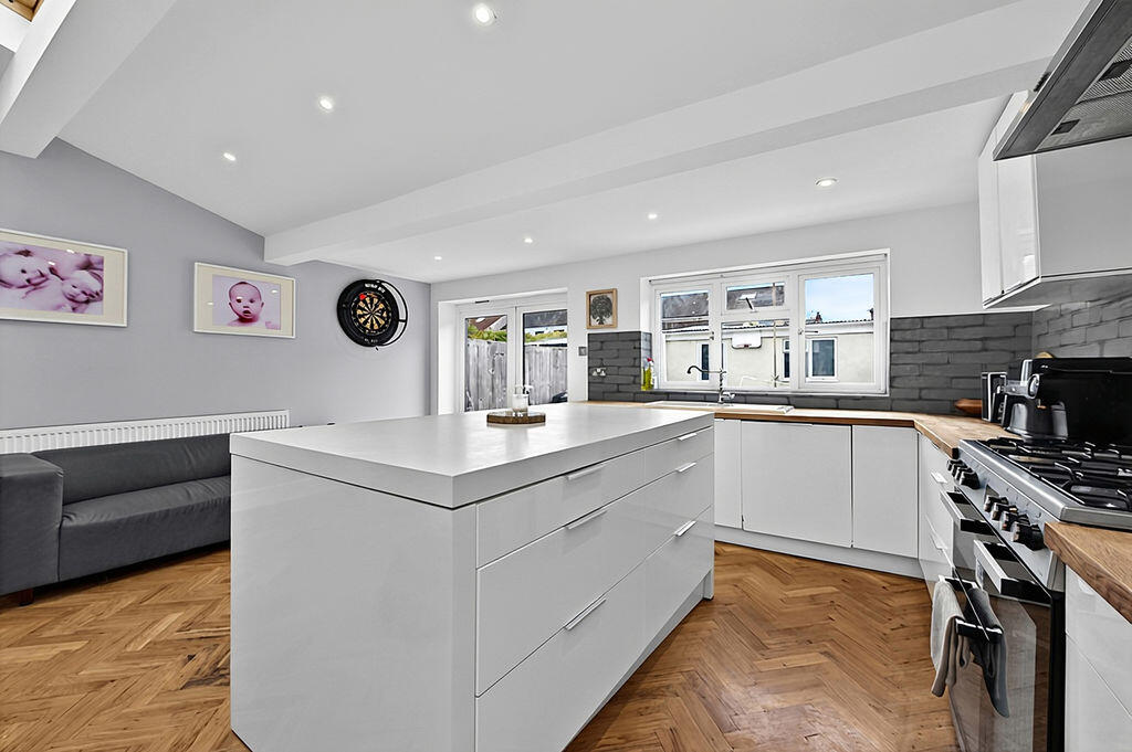 House in Portsmouth, North End - View 5